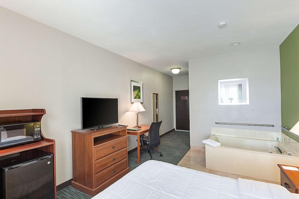 Quality Inn Mesquite - Dallas East photo 13