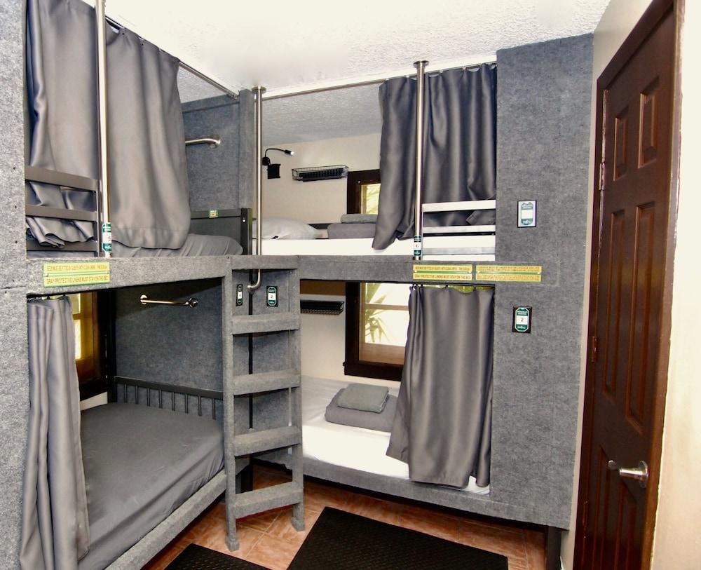 Sheridan Hostel photo 7