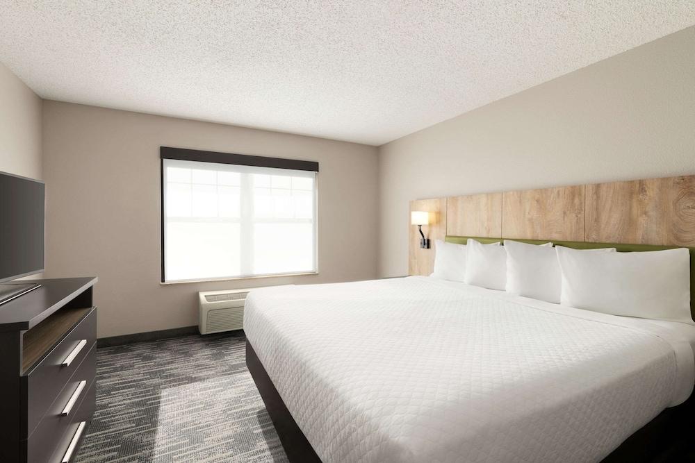 Country Inn & Suites by Radisson, Boise West - Meridian photo 6