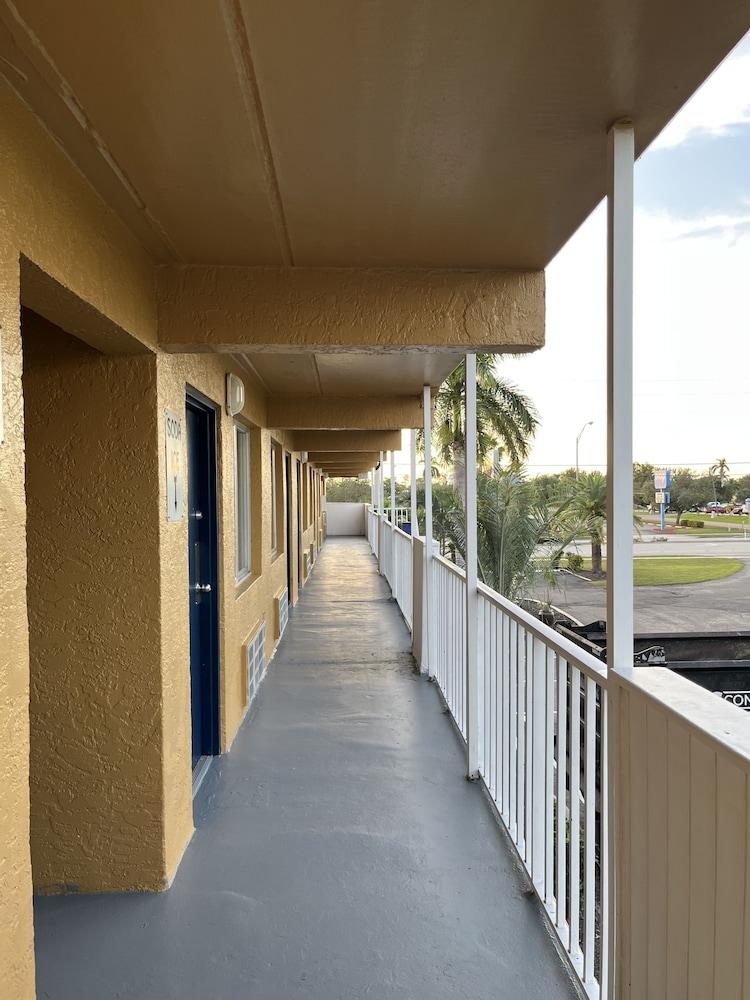 Budget Inn - Punta Gorda photo 16