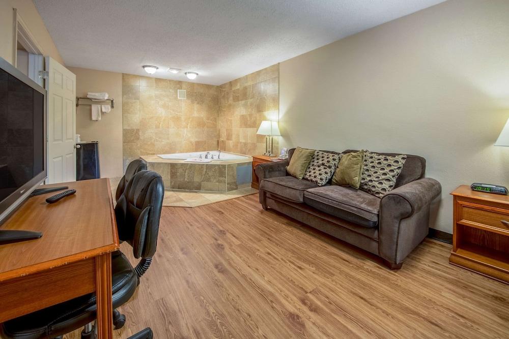 Econo Lodge Mount Laurel - Philadelphia East photo 19