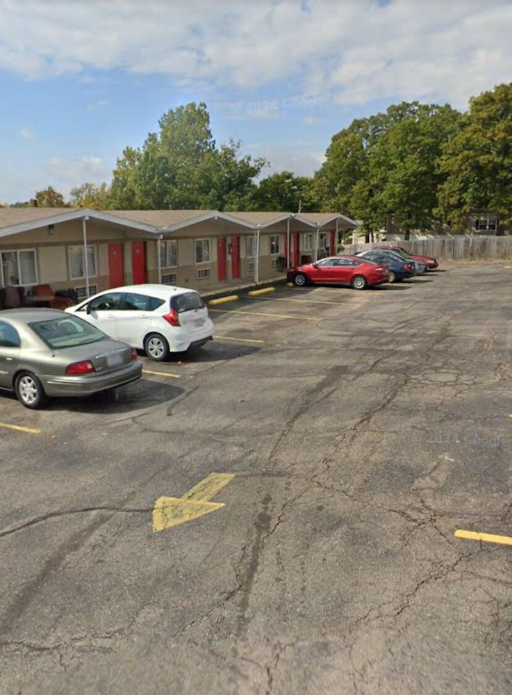 St Roberts Towne & Village Extended Stay photo 3