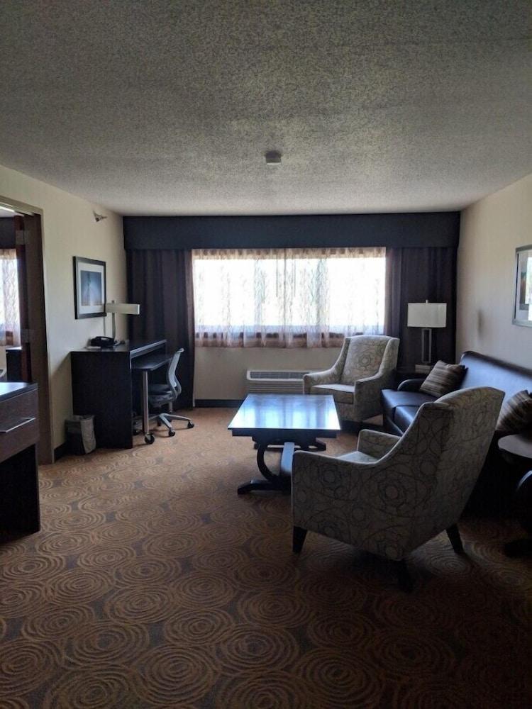 Royal River Casino and Hotel photo 16