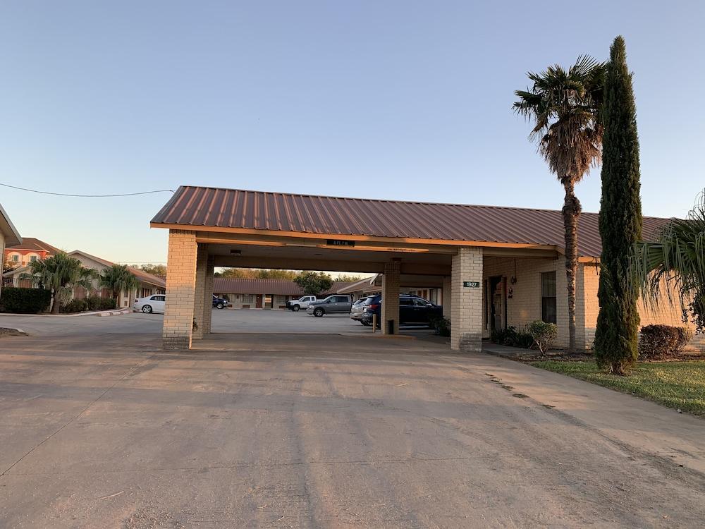 Pleasanton Executive Inn By OYO photo 24