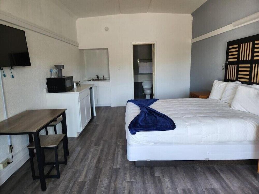 Hotel M Morgantown - WVU Area photo 12