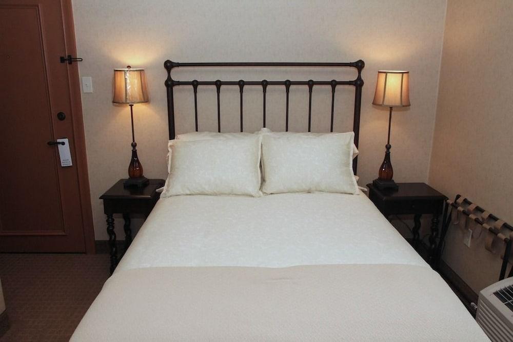 The Beaumont Inn photo 12