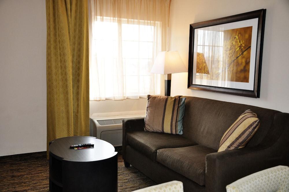 Candlewood Suites Washington Dulles Sterling by IHG photo 7