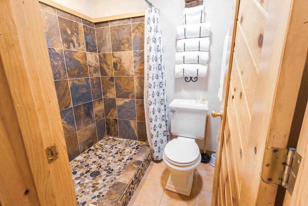 Ruidoso Lodge Cabins photo 71