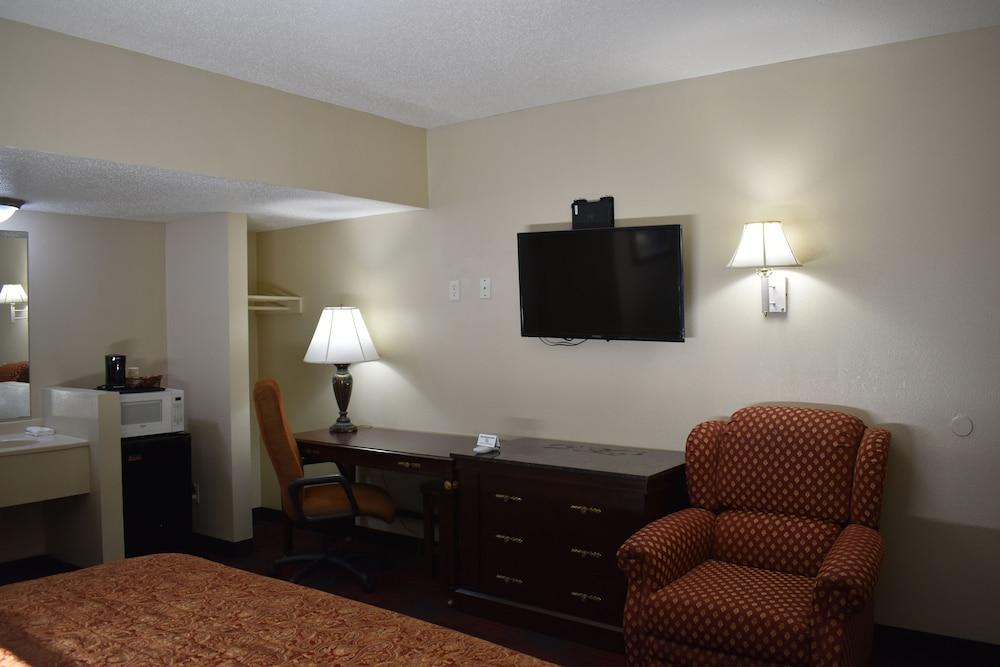 Town House Inn Cape Giradreau photo 3