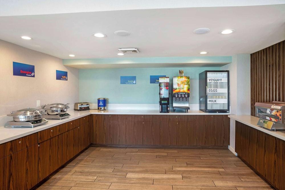 Best Western Shadow Inn photo 35