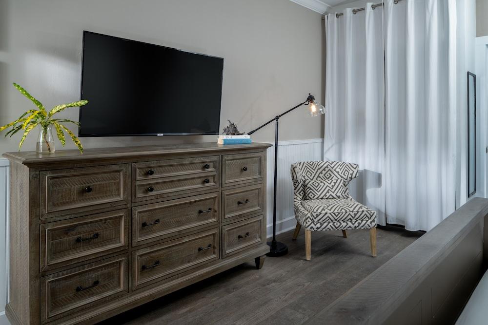 Alexanders Guesthouse - Adult Exclusive, LGBTQ Friendly photo 42