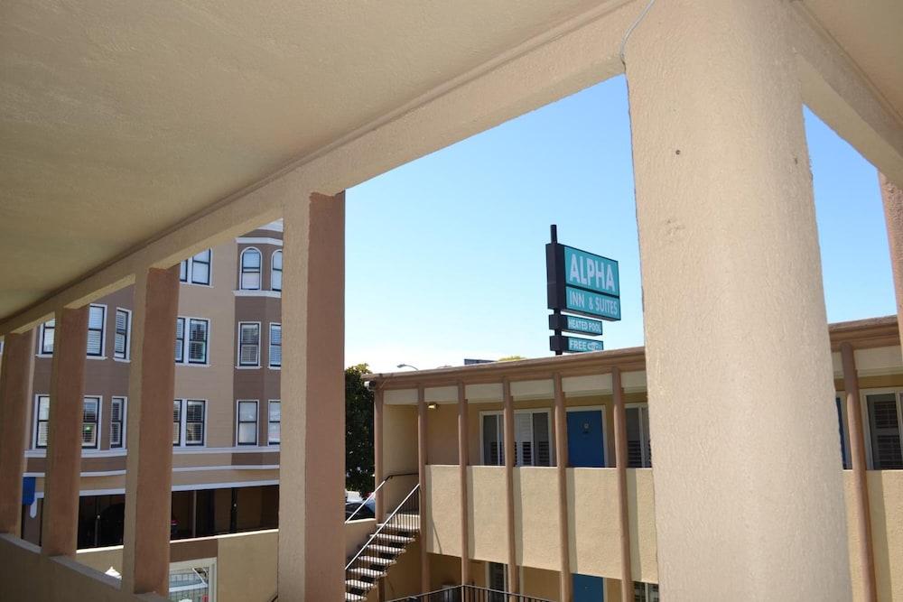 Alpha Inn & Suites photo 21