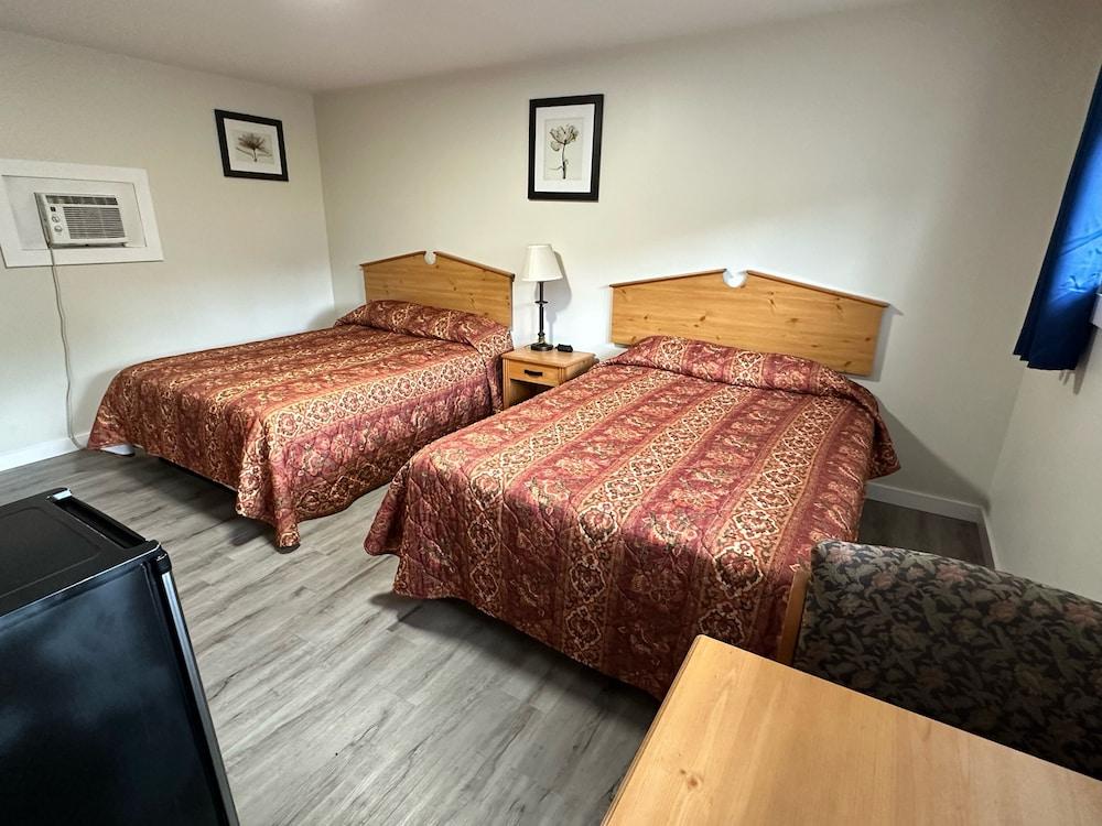 Oakdell Motel photo 27