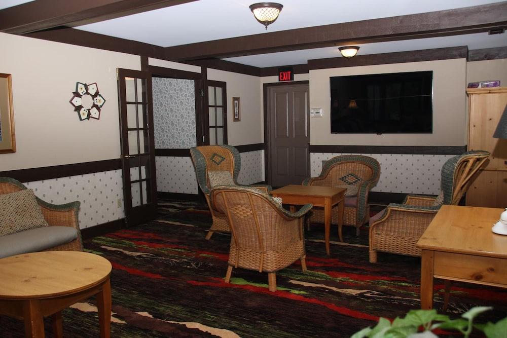 Spring House Inn photo 25