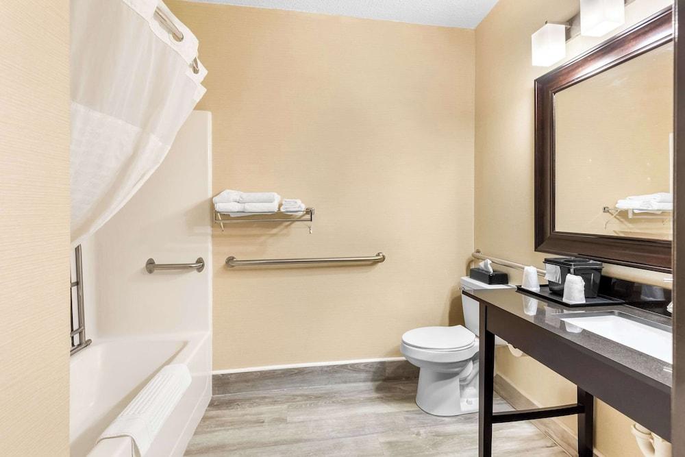 Comfort Inn Marion photo 6