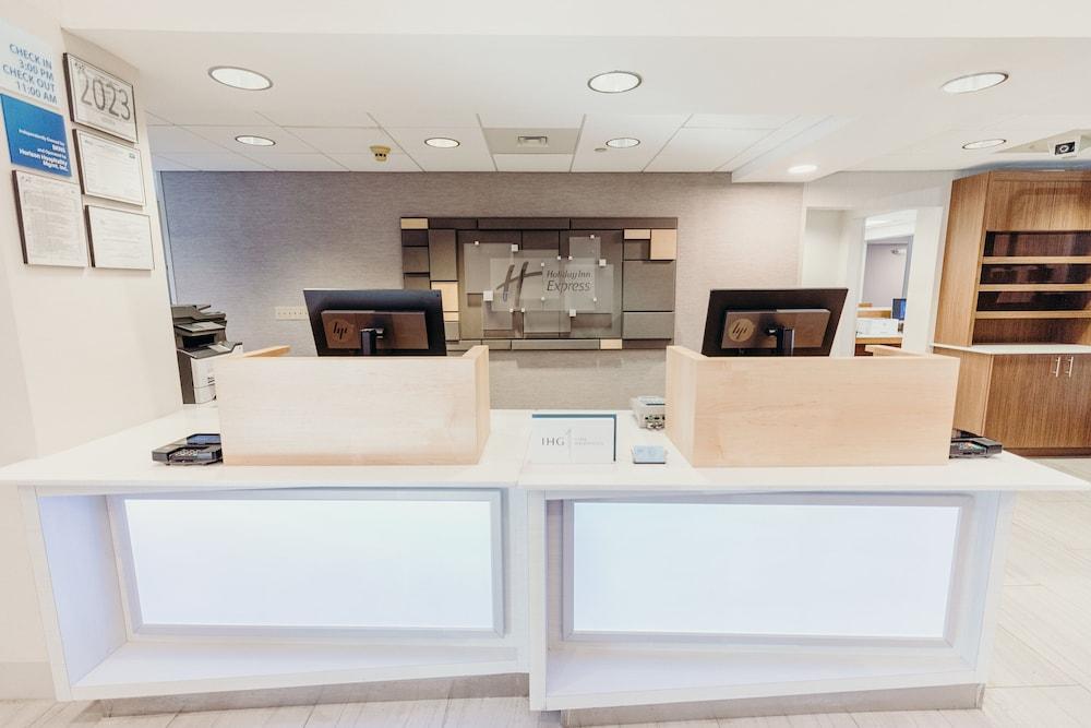 Holiday Inn Express Atlanta NE I-85 Clairmont by IHG photo 1