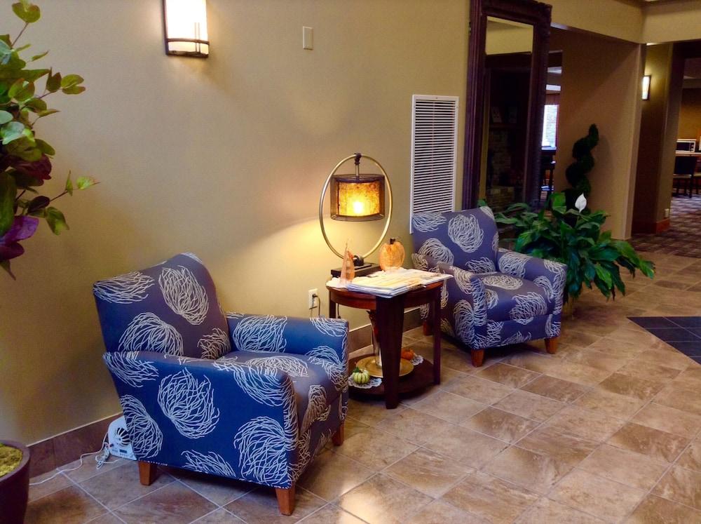 Holiday Inn Express & Suites Winner by IHG photo 44
