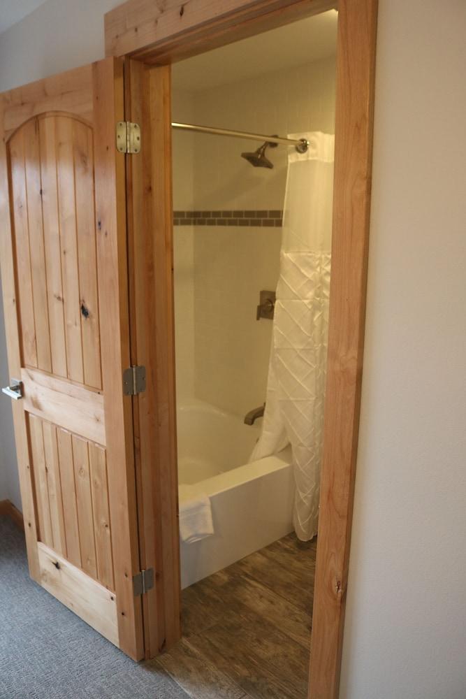 Columbine Inn photo 75