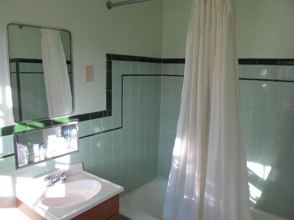 Potomac River Motel photo 30