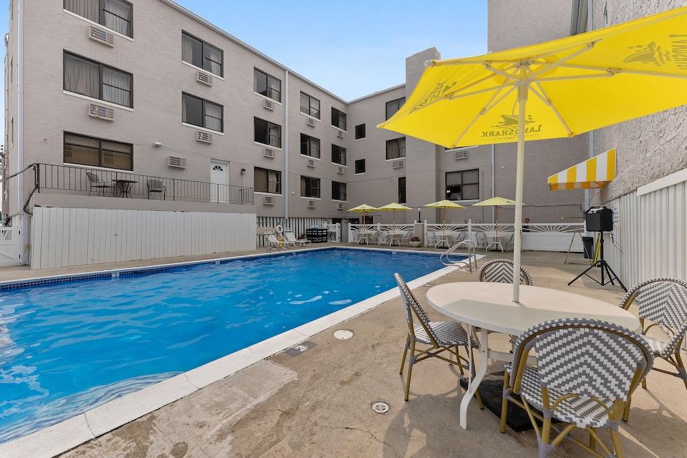 Oceanic Hotel photo 12