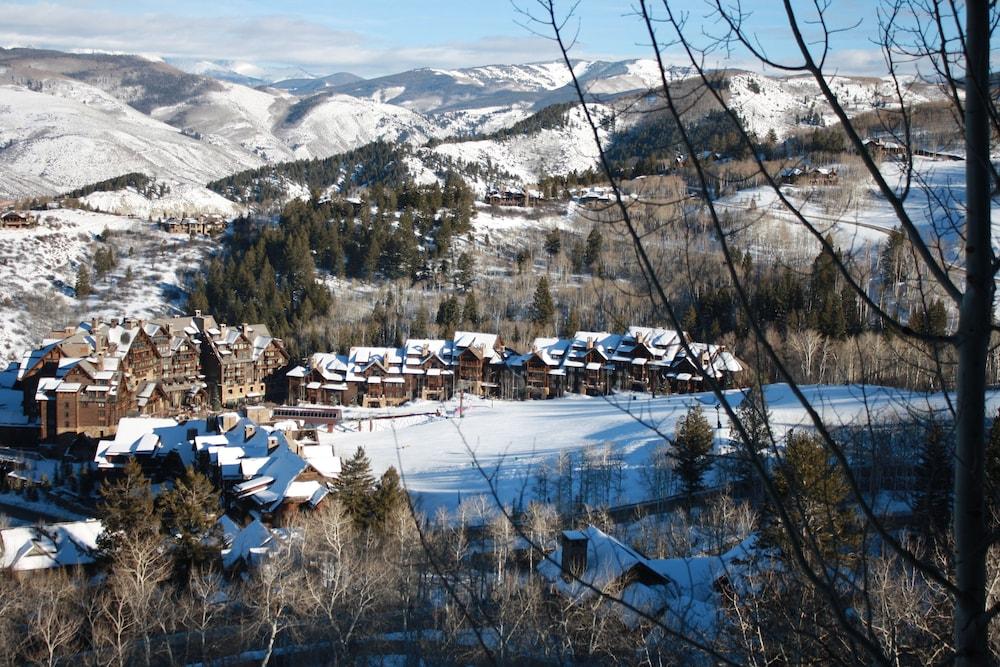 Snowberry by Elevation Accommodations photo 18