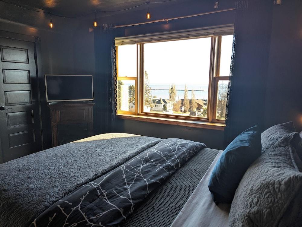 Feather Nest Inn photo 79