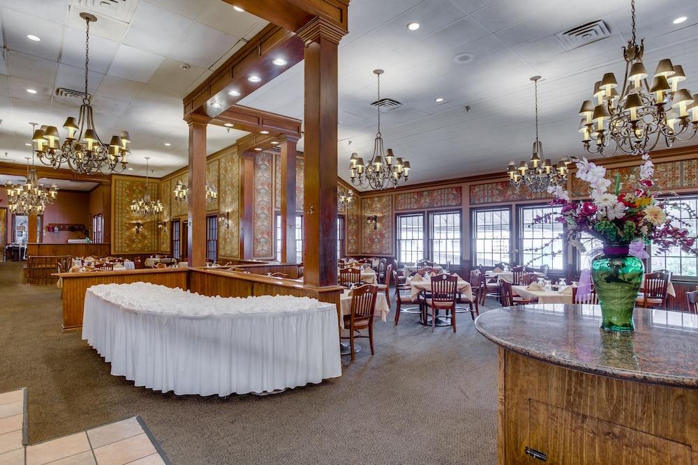 Y O Ranch Hotel photo 33