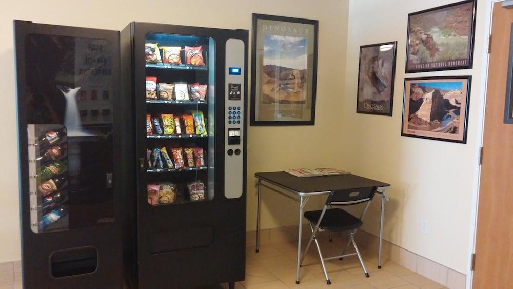 Ledgestone Suites Hotel Vernal photo 25