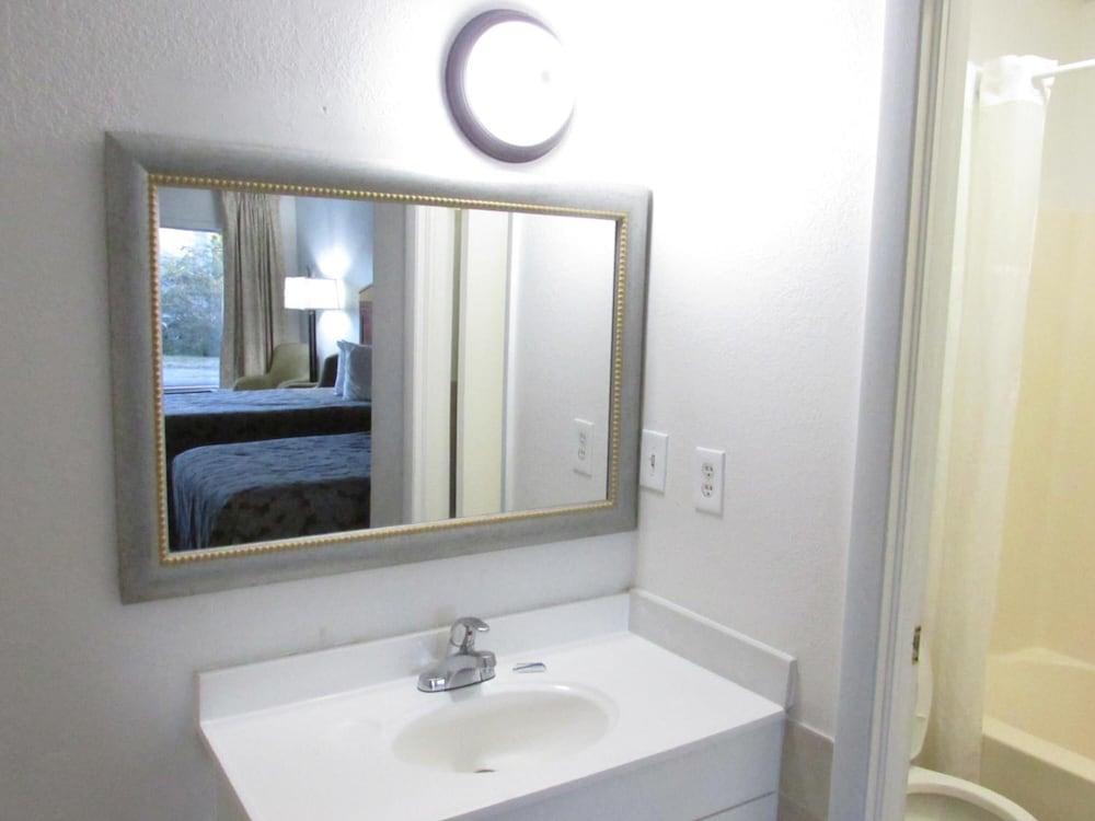 Parsons Inn photo 24