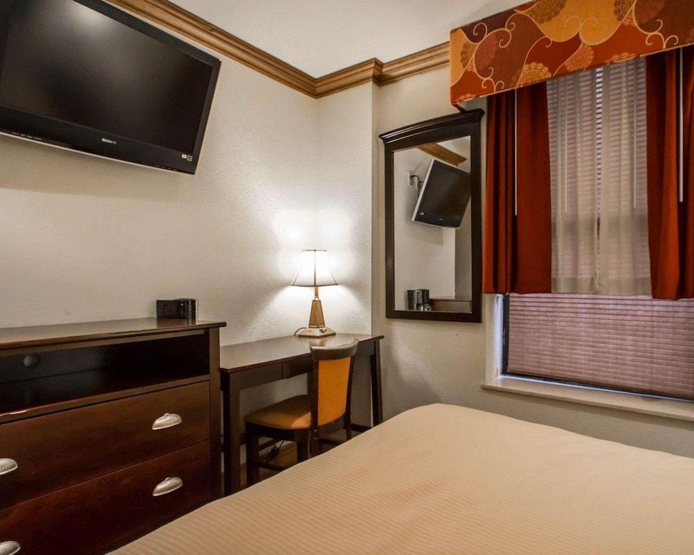 Clarion Hotel Park Avenue photo 9