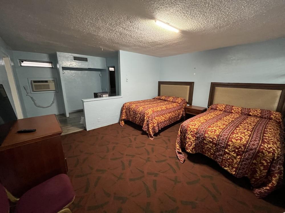 Heritage Inn photo 18