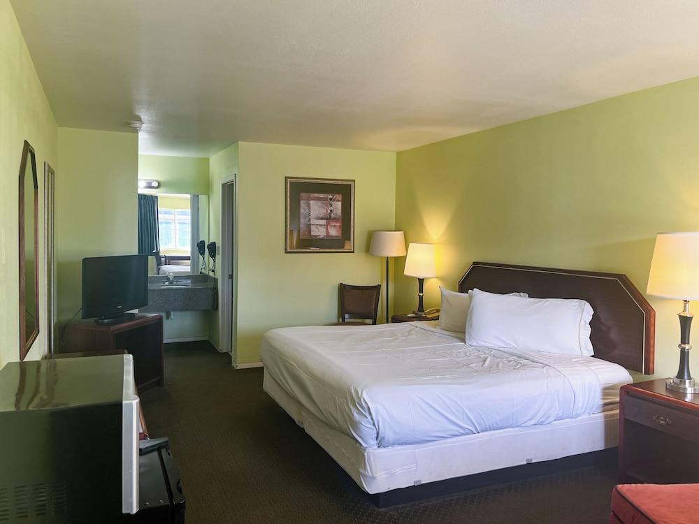 Motel 6 Tulia, TX photo 4