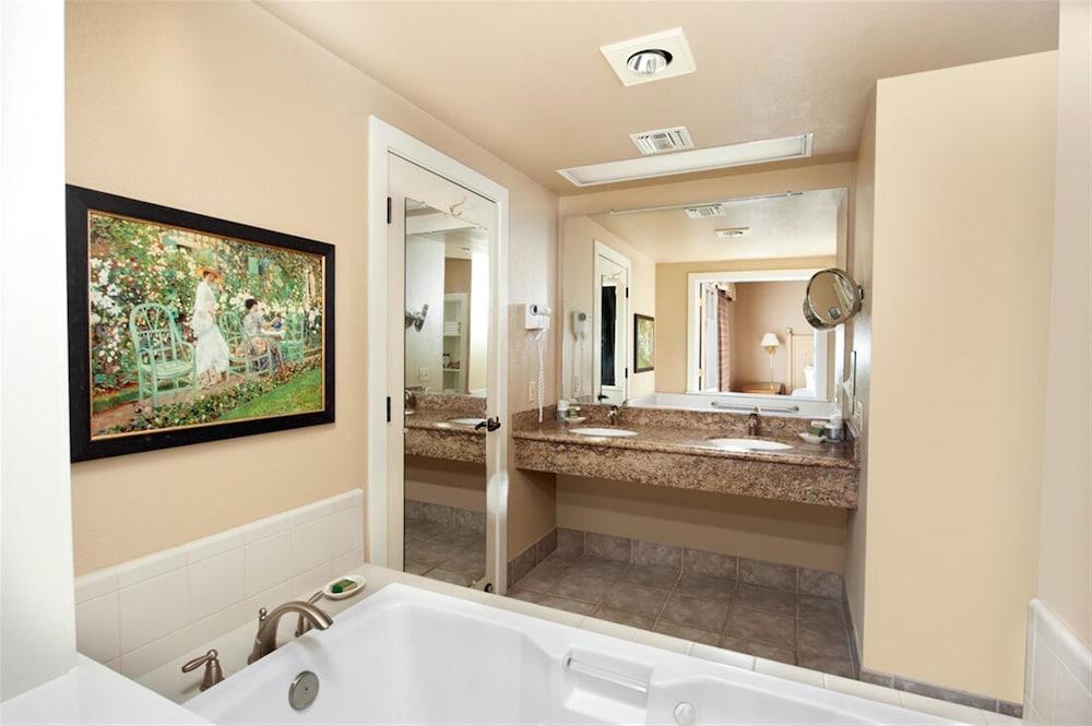 Harris Ranch Resort photo 24