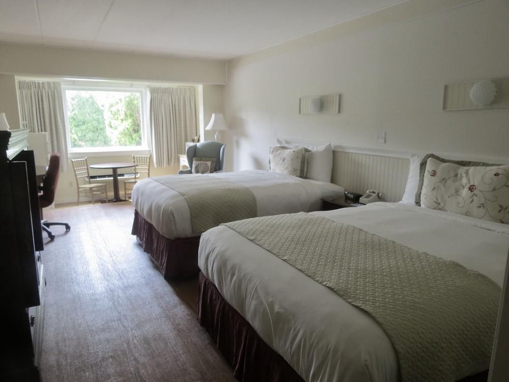 ShoreWay Acres Inn & Cape Cod Lodging photo 6
