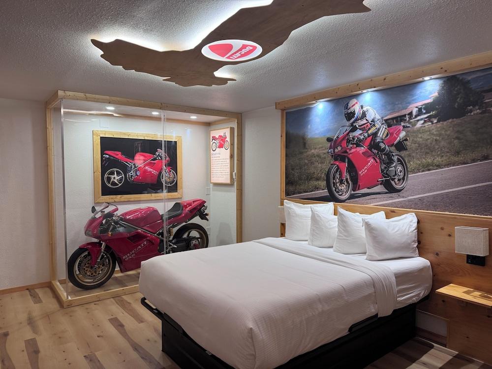 Motorcycle Inn photo 3
