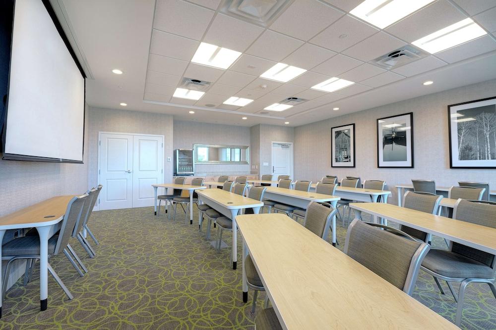 Hampton by Hilton Bar Harbor photo 80