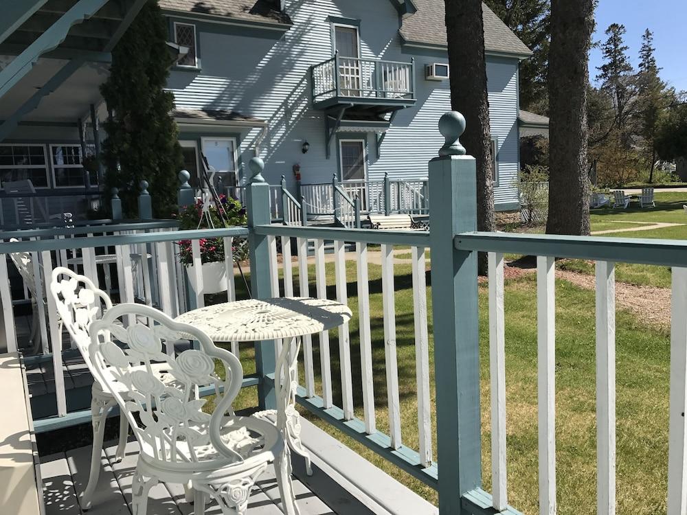 Harbor Light Inn photo 91