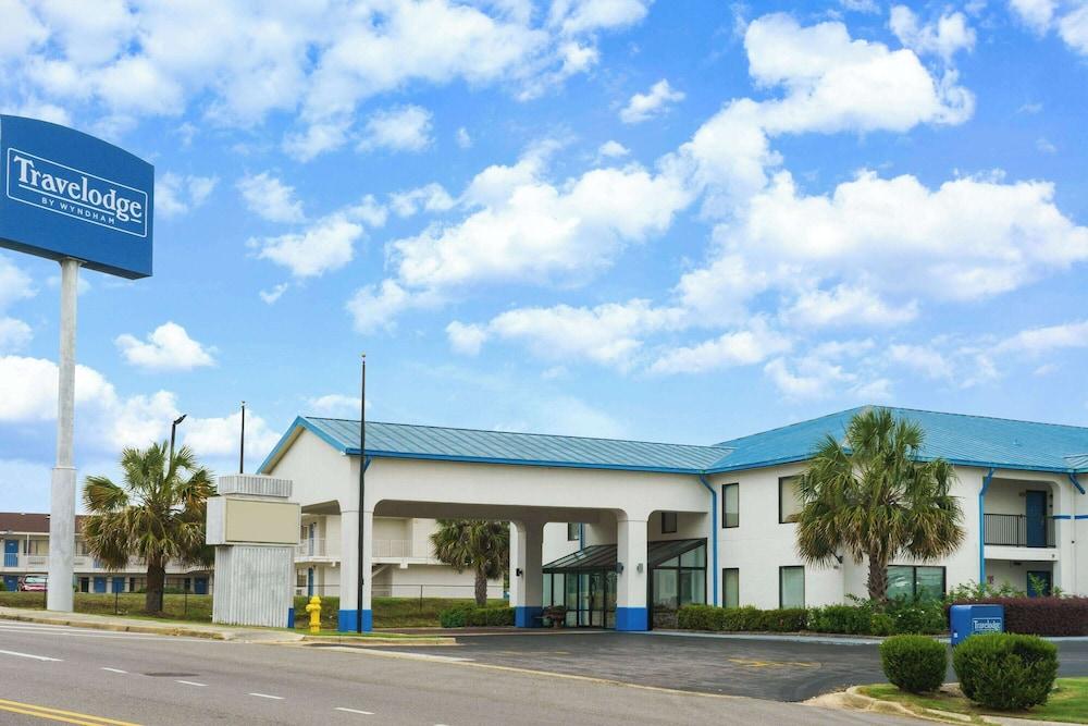 Travelodge by Wyndham Montgomery East photo 30