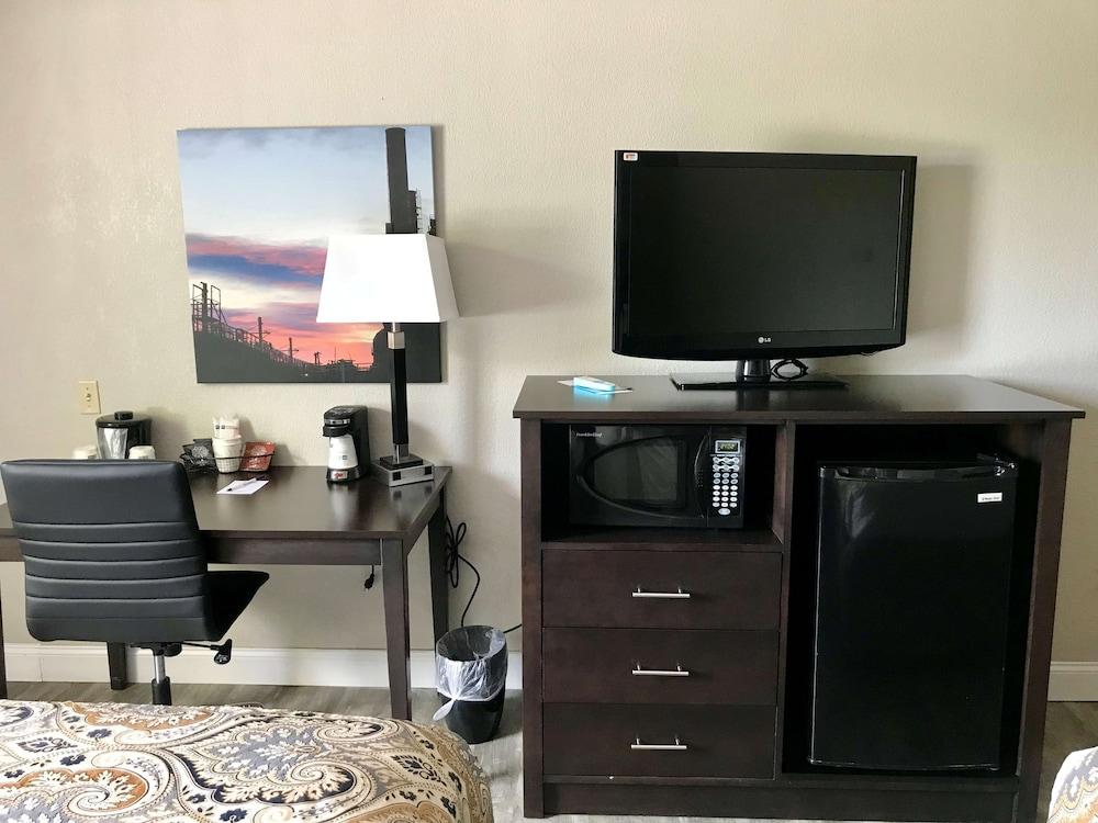 SureStay Plus Hotel by Best Western Lehigh Valley photo 21