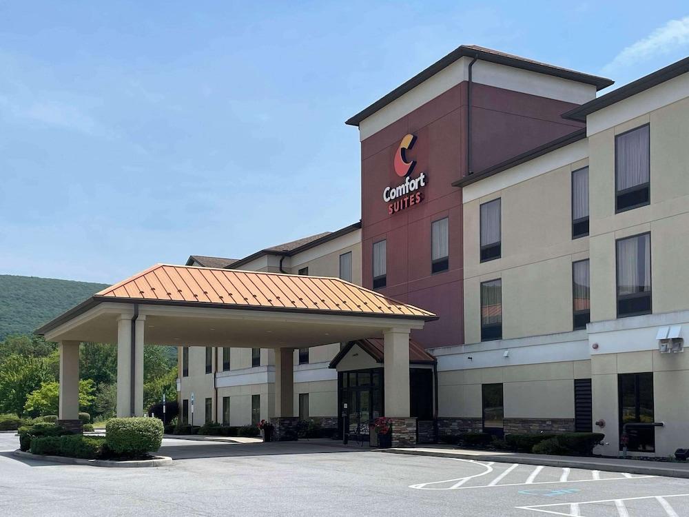 Comfort Suites Altoona North photo 23