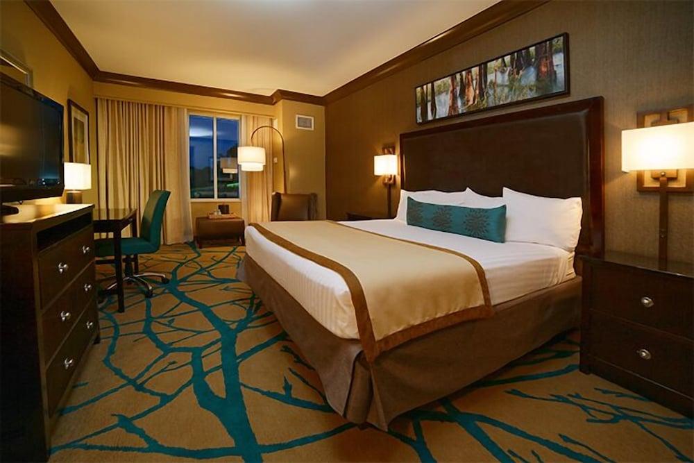 Riverwalk Casino Hotel photo 3