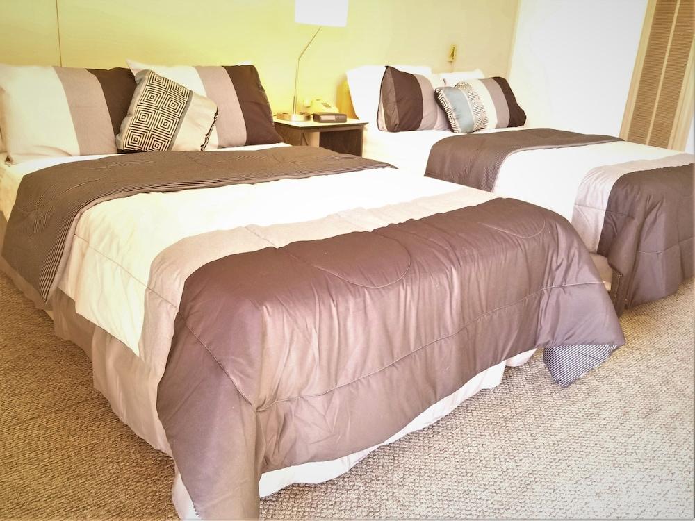 Duffer Motel photo 73