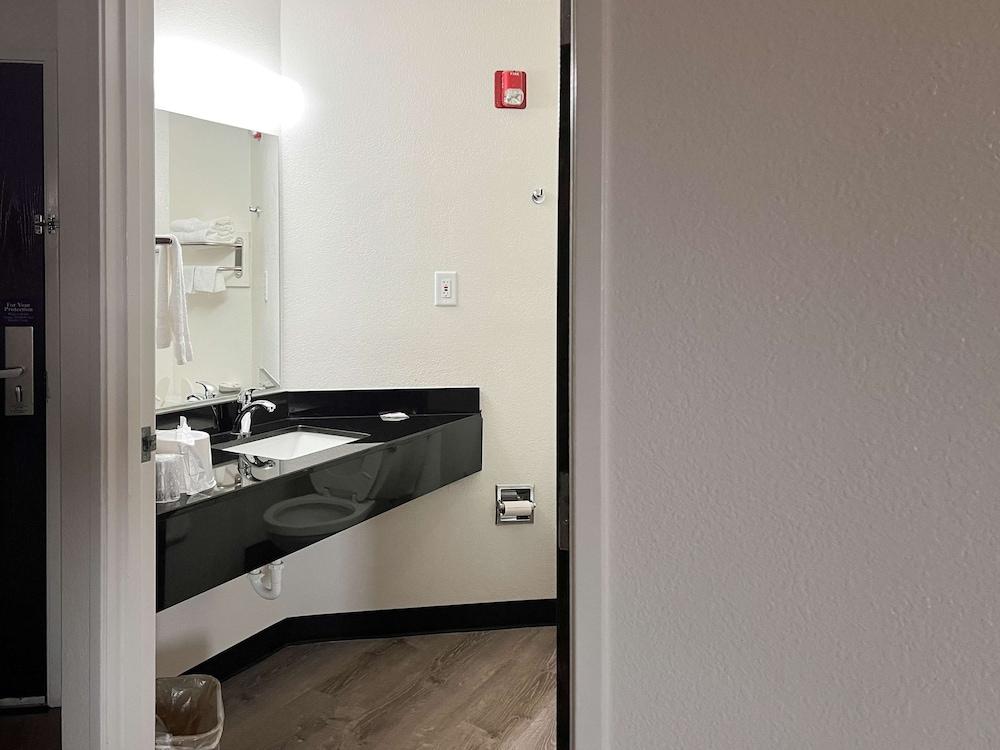 Motel 6 Springfield, IL photo 5
