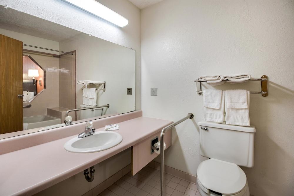 Motel 6 Marion, IL photo 28