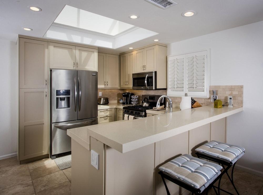 Sunset Cove Villas in Laguna Beach photo 19