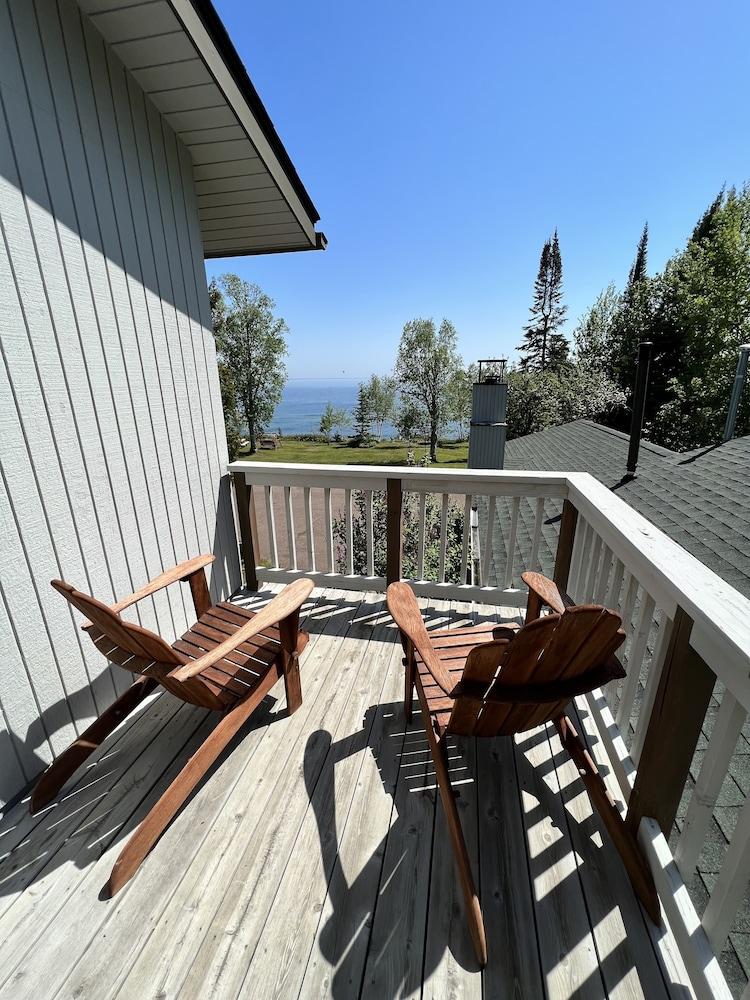 Thomsonite Beach Inn photo 13