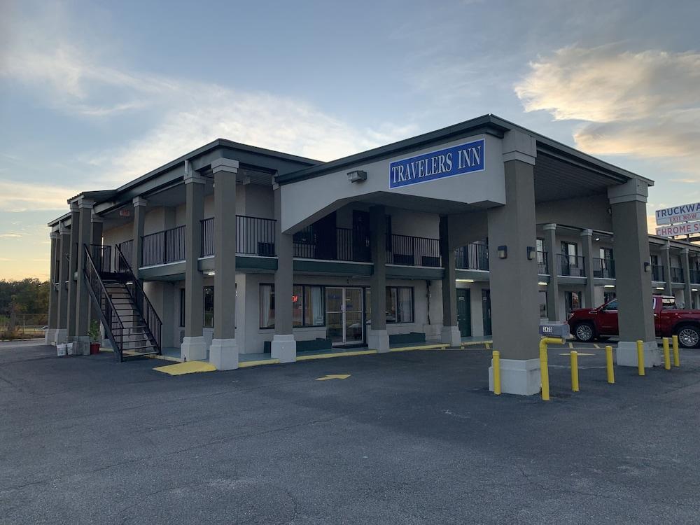 Travelers Inn photo 5