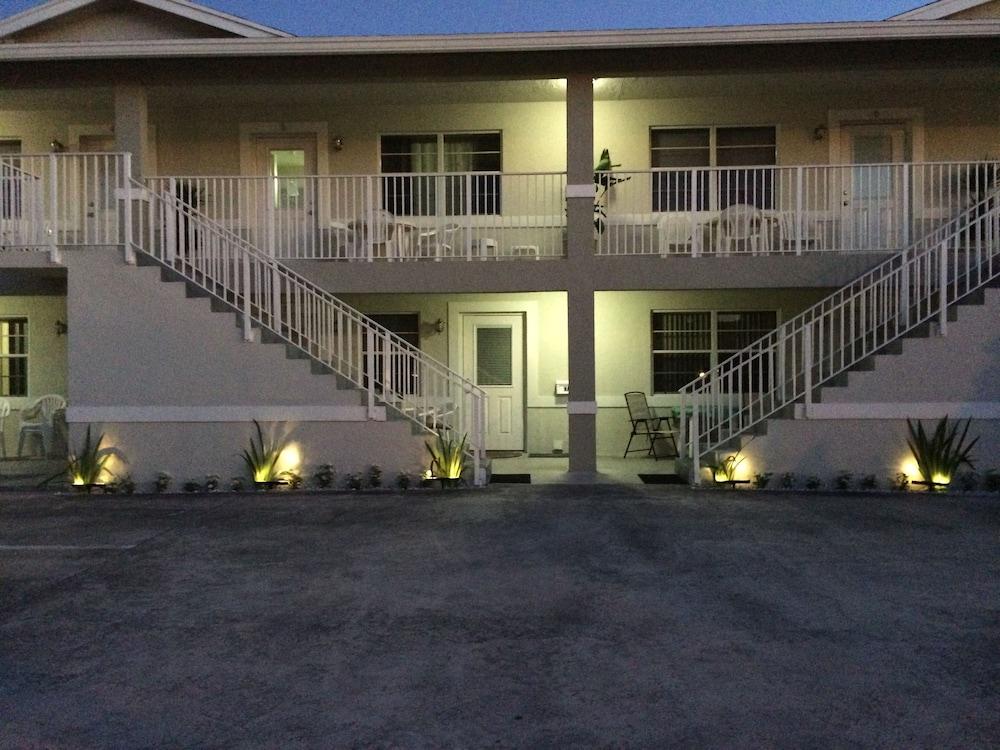 Hollywood by the Sea Hotel photo 69