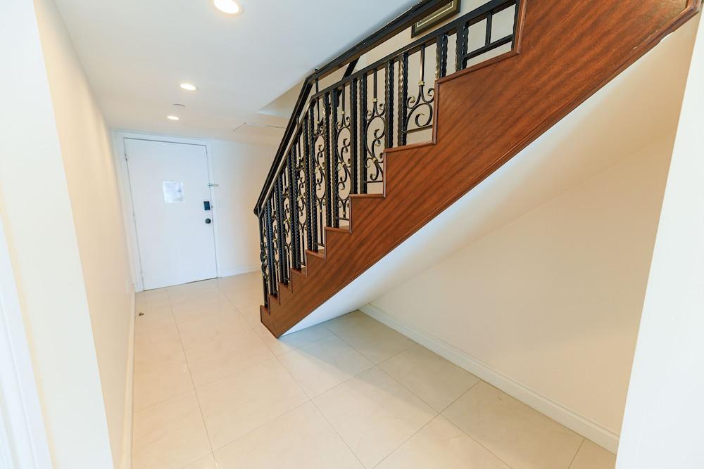 SeaStays Apartments photo 70