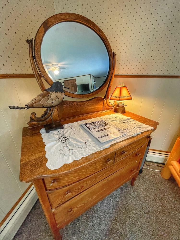 Open Hearth Inn photo 97